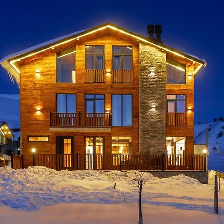 Gudauri Chalet Hotel Exterior photo