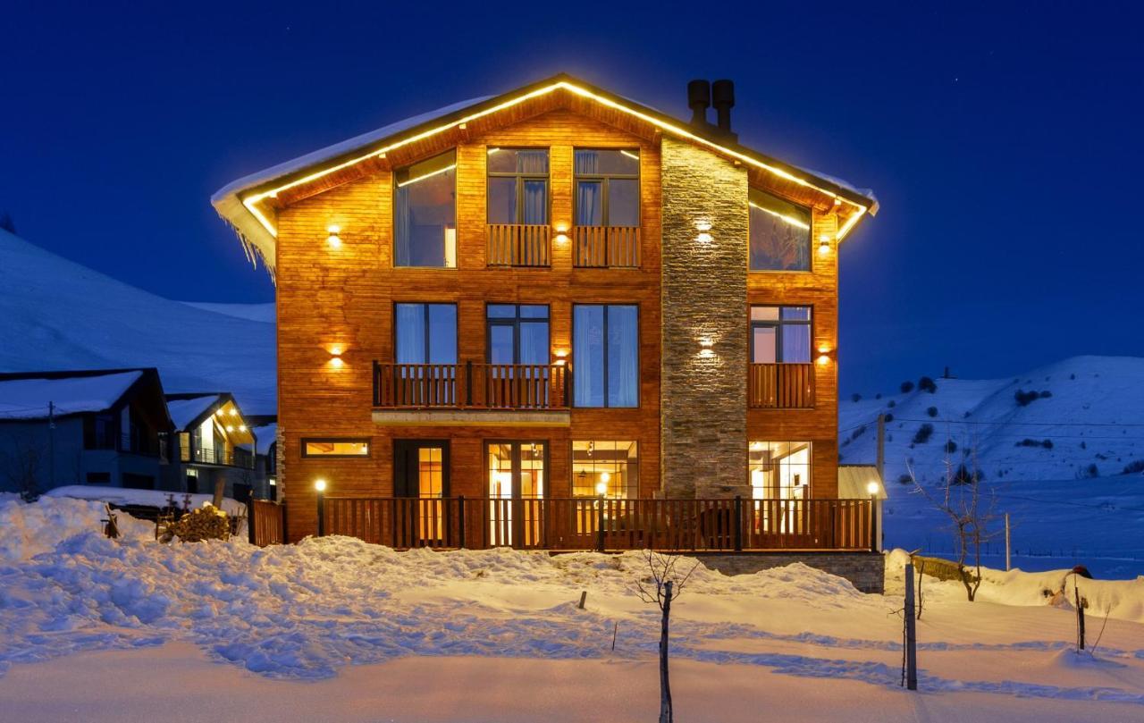 Gudauri Chalet Hotel Exterior photo